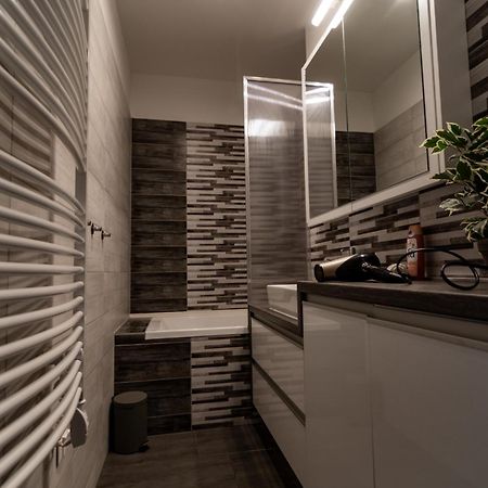 Tisza River Apartman Szeged Esterno foto