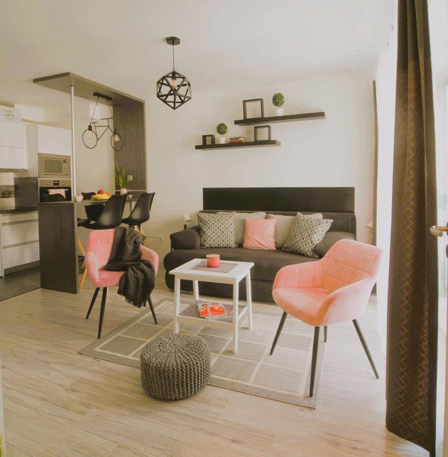 Tisza River Apartman Szeged Esterno foto