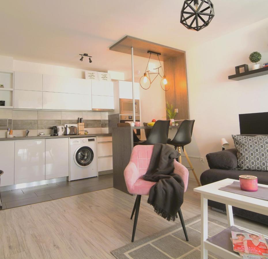 Tisza River Apartman Szeged Esterno foto