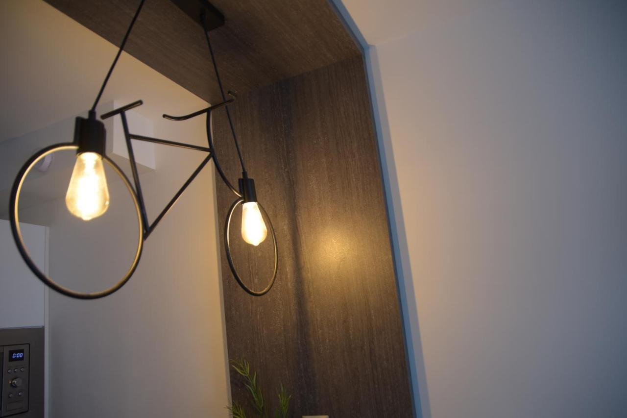 Tisza River Apartman Szeged Esterno foto