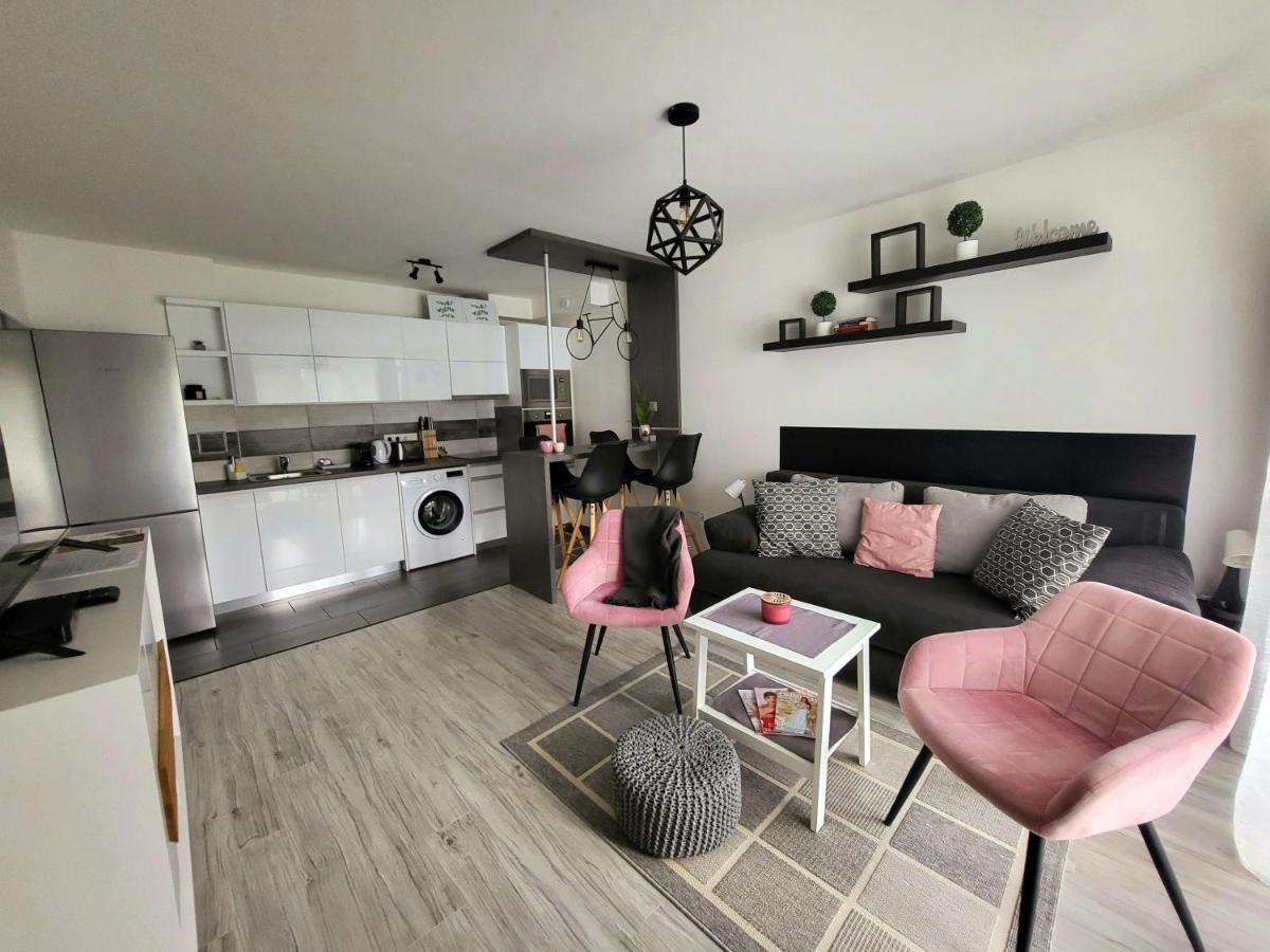 Tisza River Apartman Szeged Esterno foto