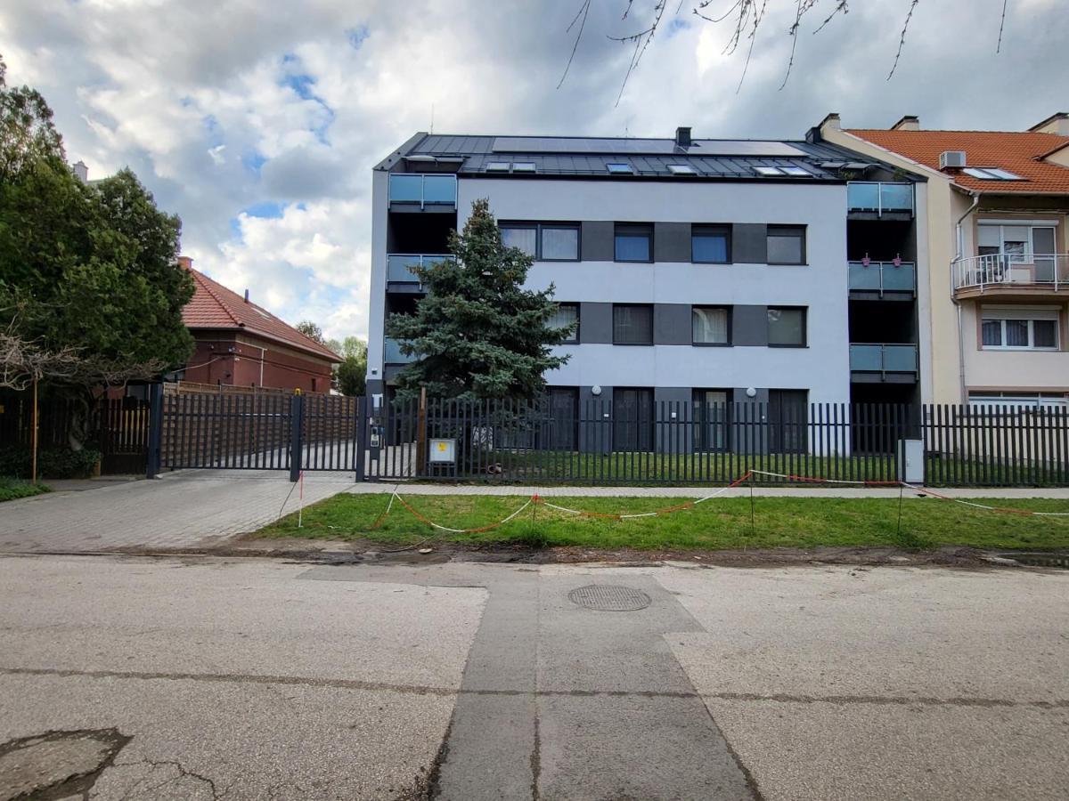 Tisza River Apartman Szeged Esterno foto